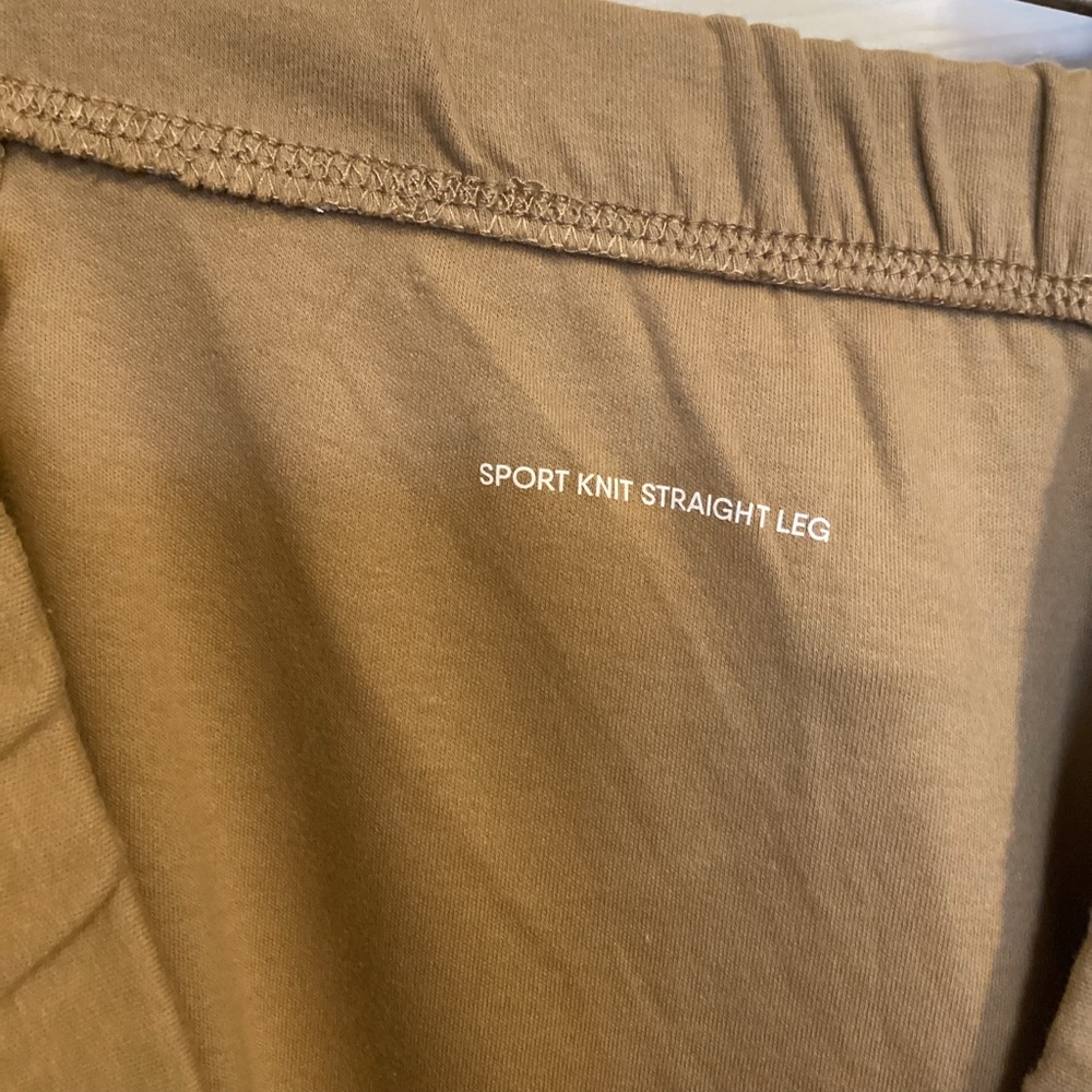 Lands' End Tan Straight Leg Pants L/T. NWOT - Picture 2 of 3